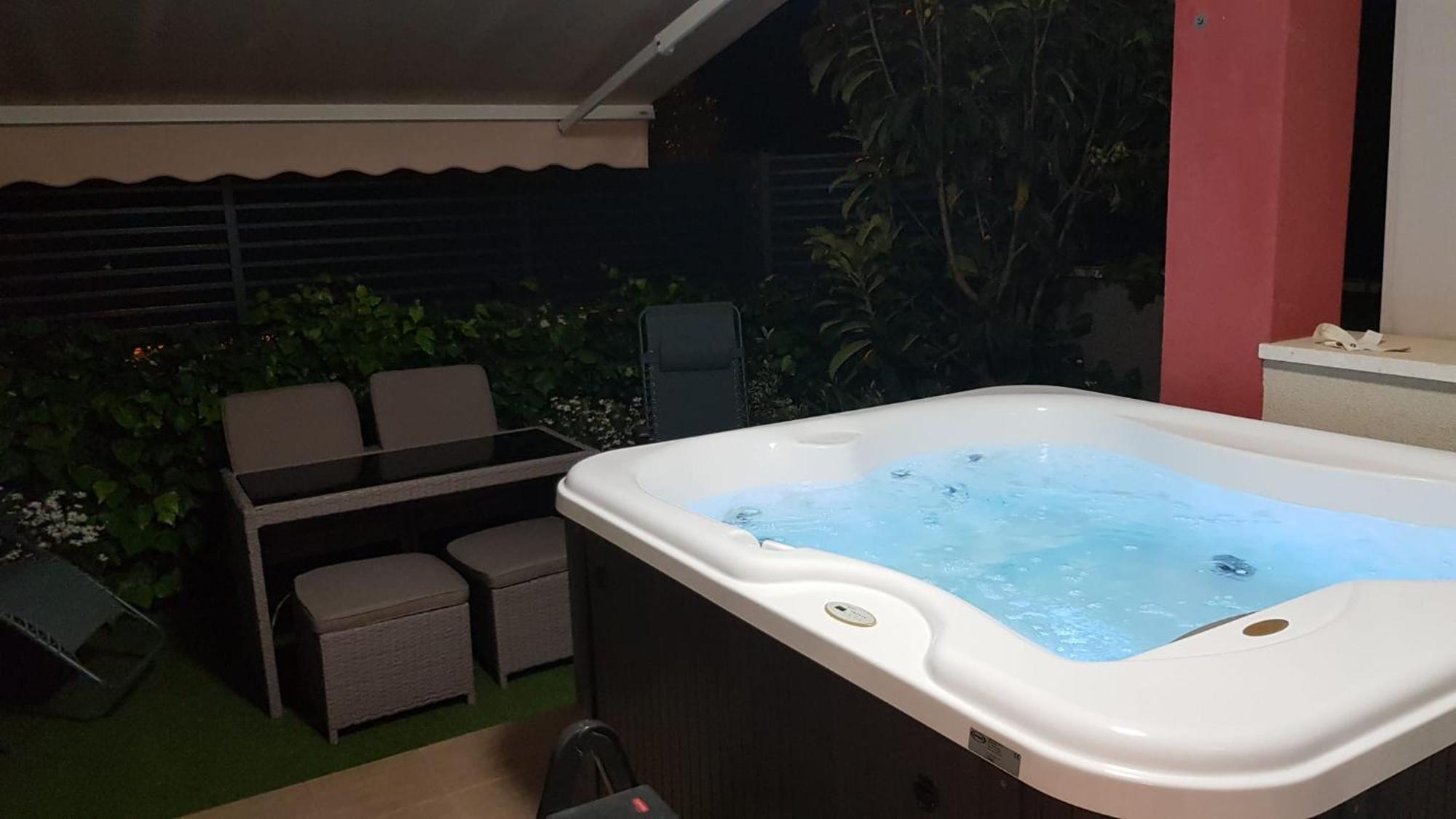 Salvia Apartment With Private Jacuzzi Σπλιτ Εξωτερικό φωτογραφία