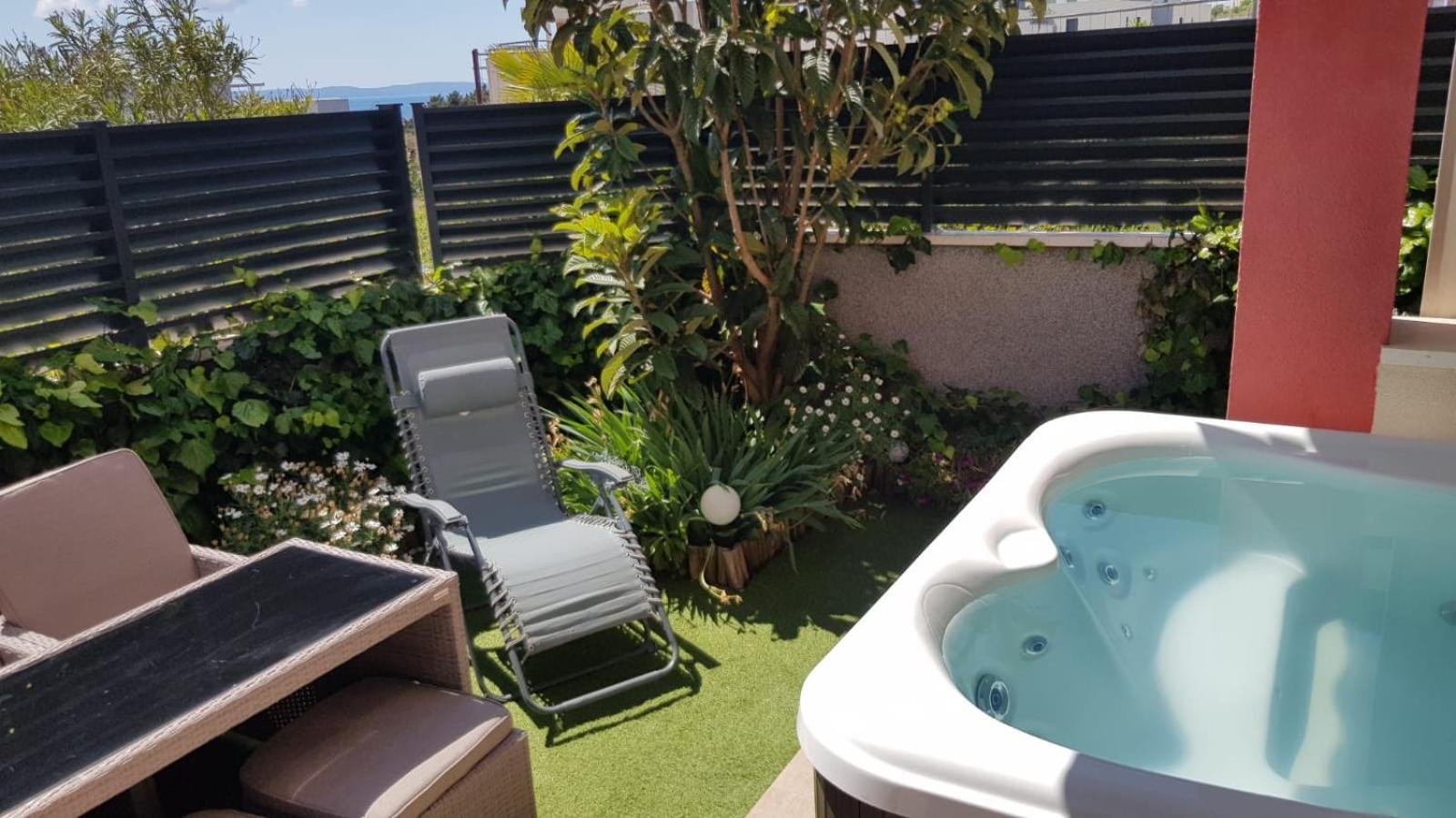 Salvia Apartment With Private Jacuzzi Σπλιτ Εξωτερικό φωτογραφία